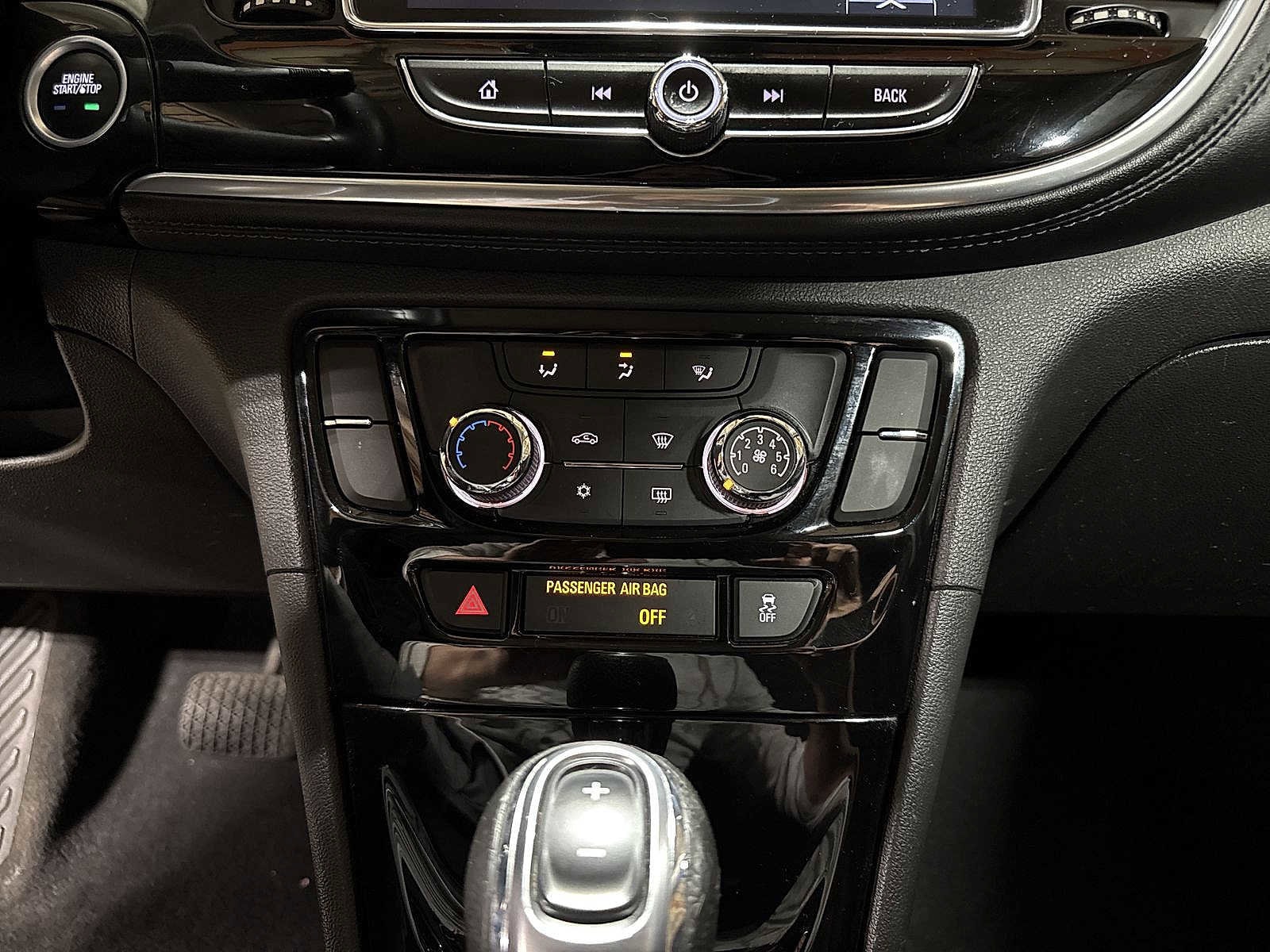 Thumbnail: 2018 Buick Encore - 20