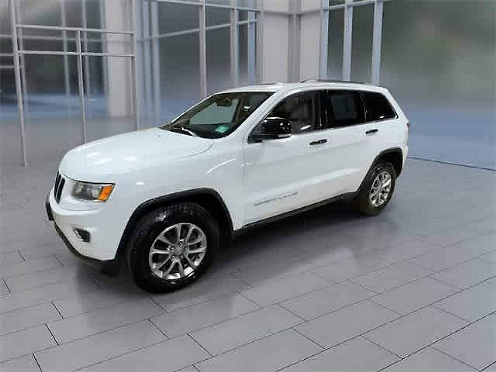 Thumbnail: 2016 Jeep Grand Cherokee - 5