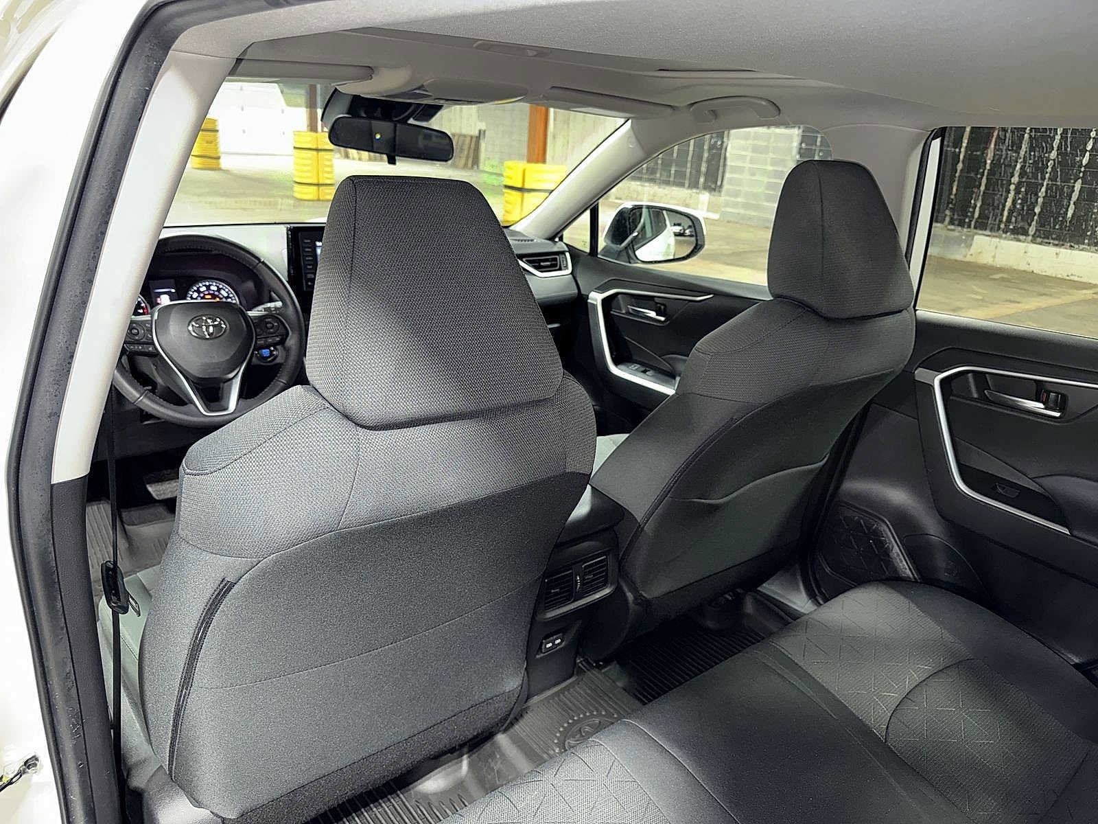 Thumbnail: 2022 Toyota RAV4 - 27