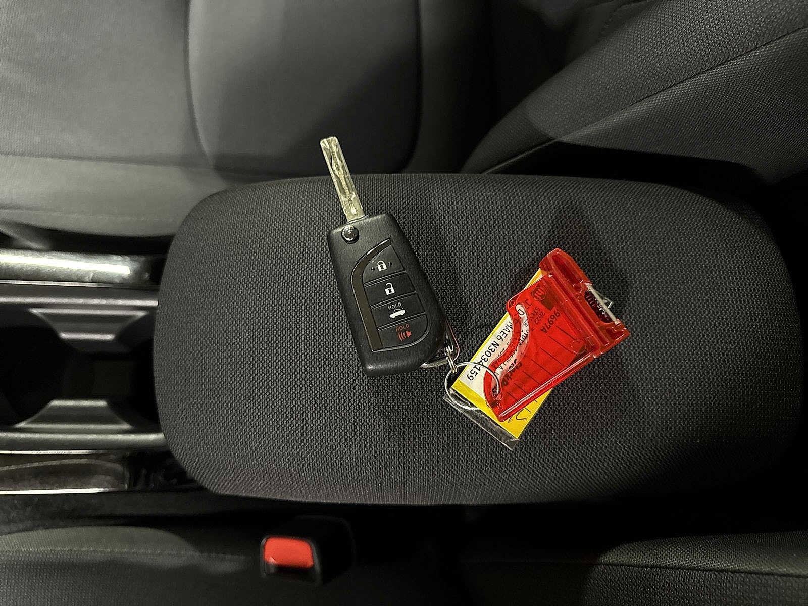 Thumbnail: 2022 Toyota Corolla - 32