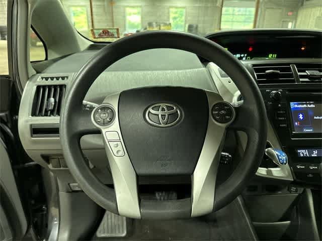 Thumbnail: 2012 Toyota Prius v - 18