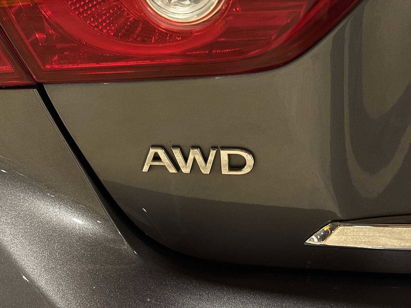 Thumbnail: 2015 INFINITI Q50 - 29