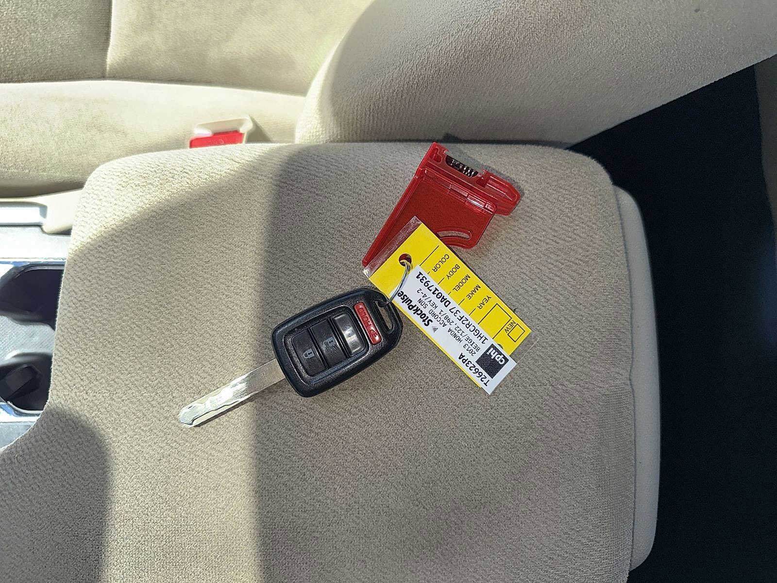 Thumbnail: 2013 Honda Accord - 30