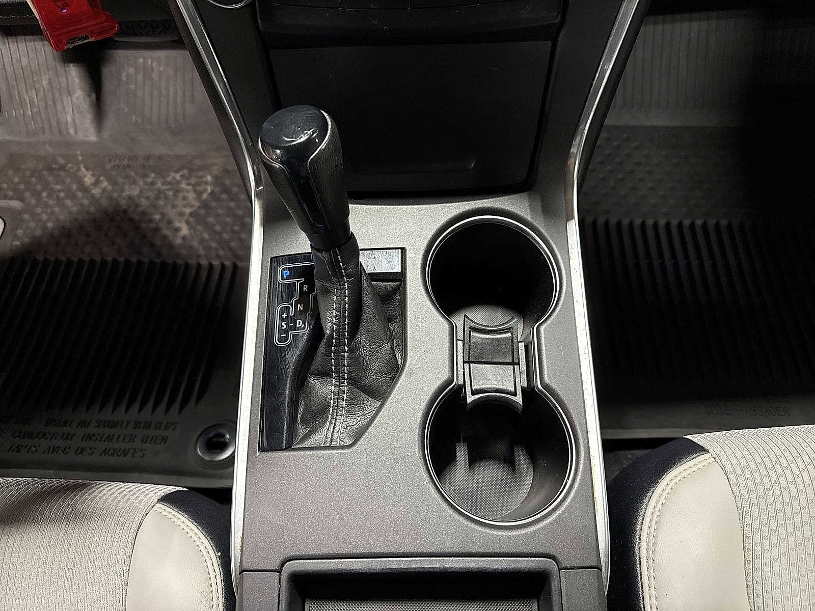 Thumbnail: 2017 Toyota Camry - 32