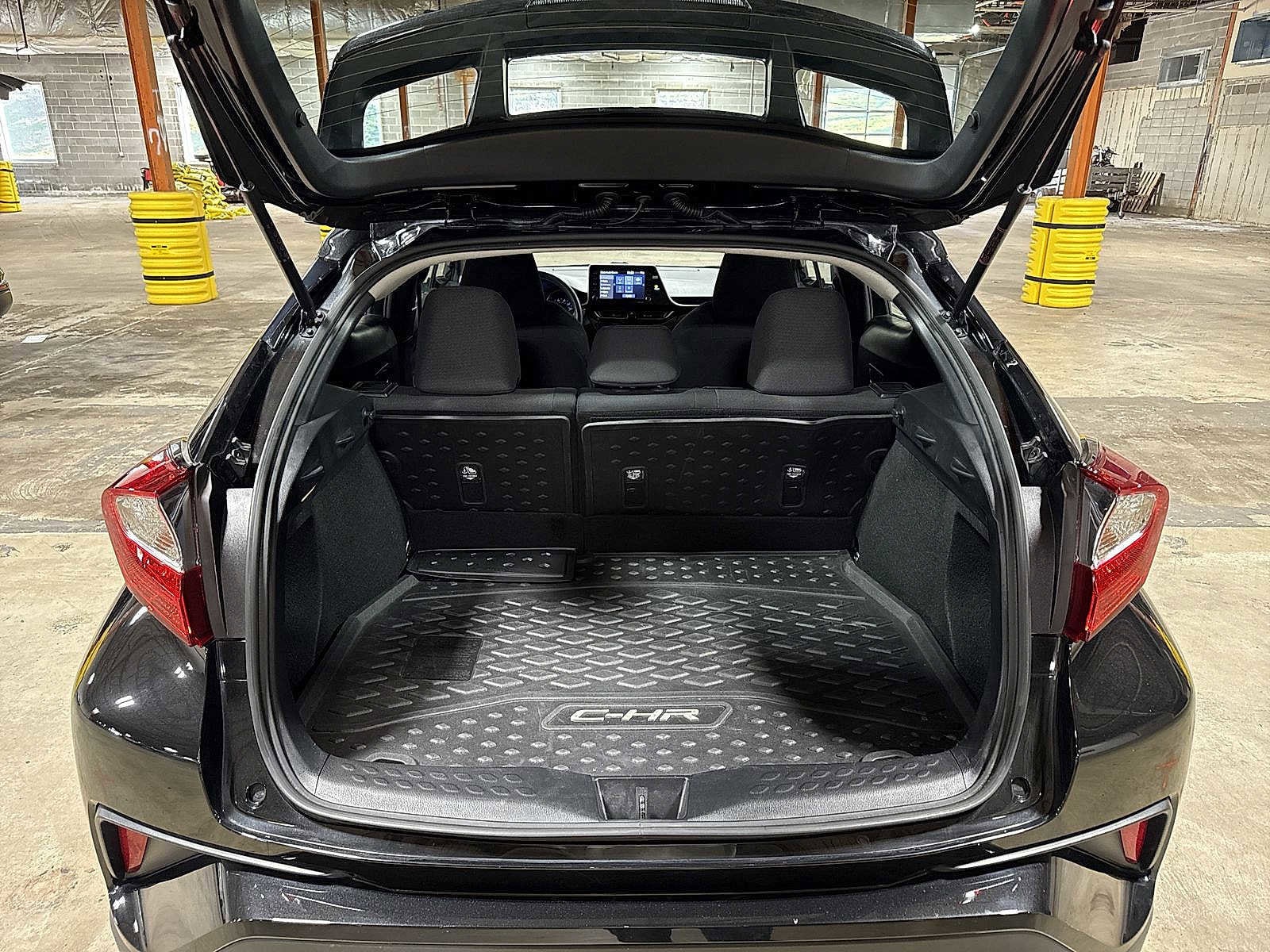 Thumbnail: 2021 Toyota C-HR - 17