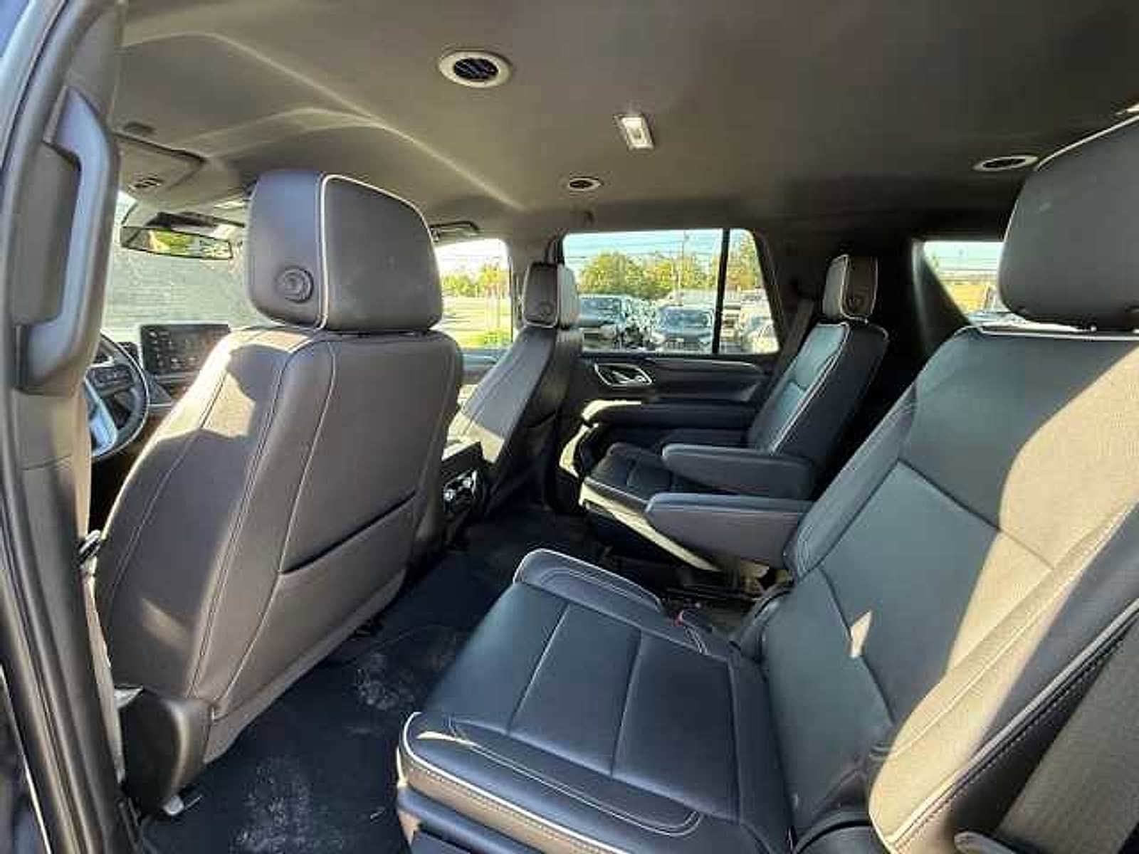 Thumbnail: 2023 GMC Yukon - 8