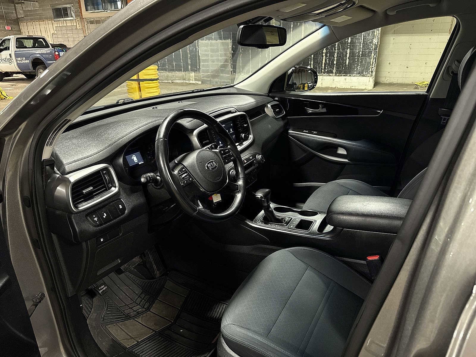 Thumbnail: 2019 Kia Sorento - 29