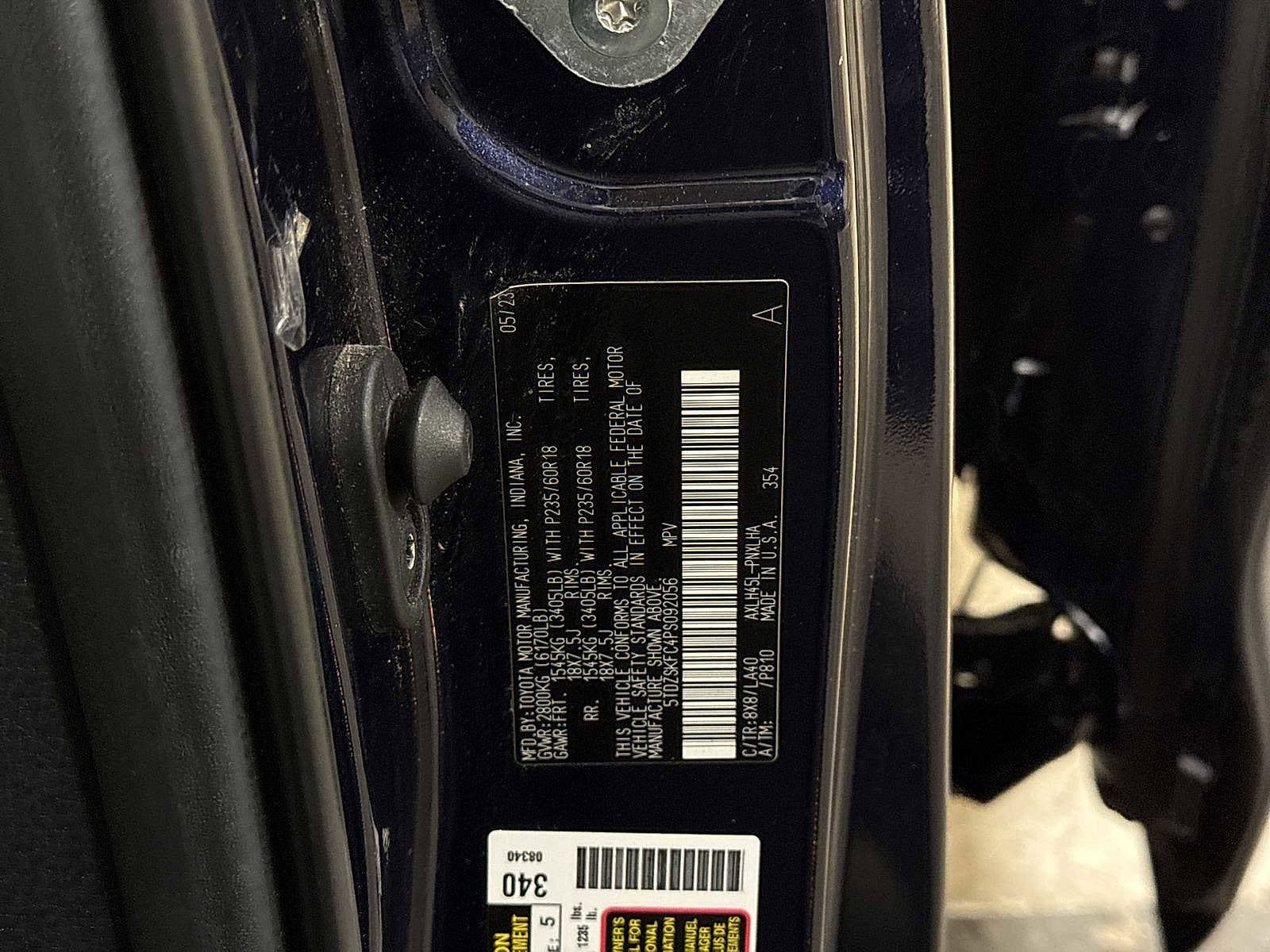 Thumbnail: 2023 Toyota Sienna - 14