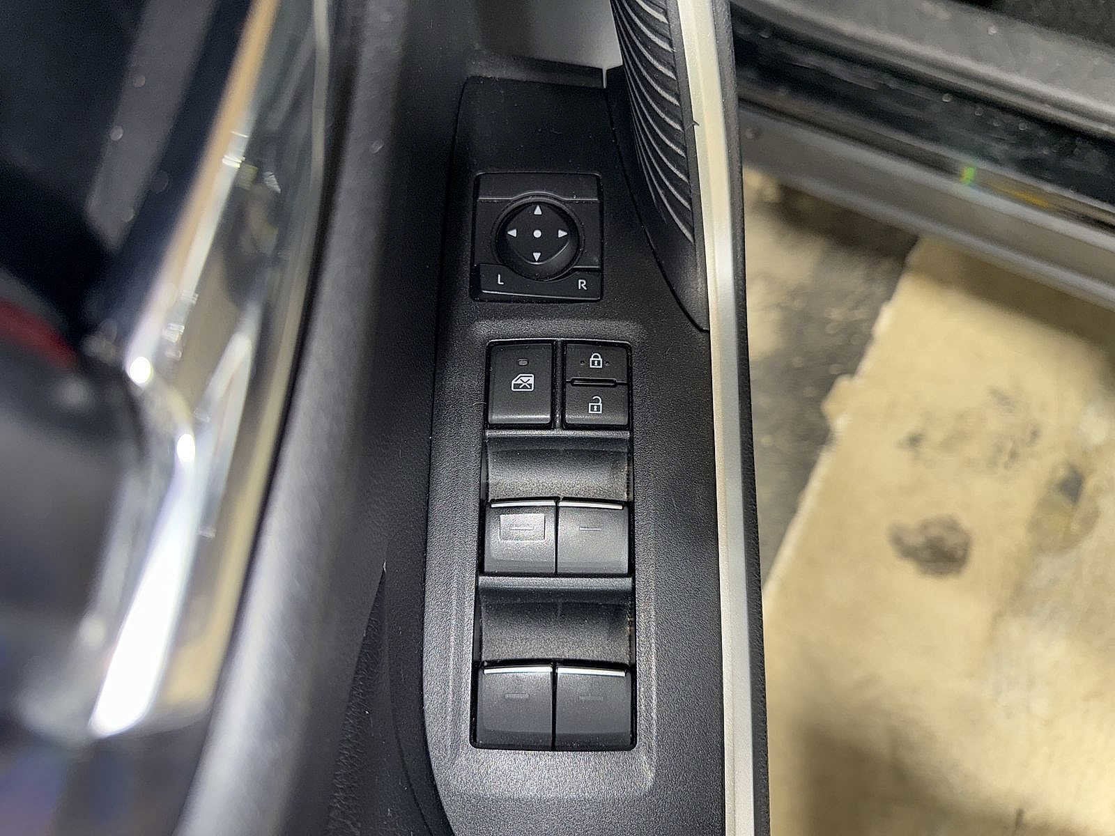 Thumbnail: 2024 Toyota RAV4 - 22