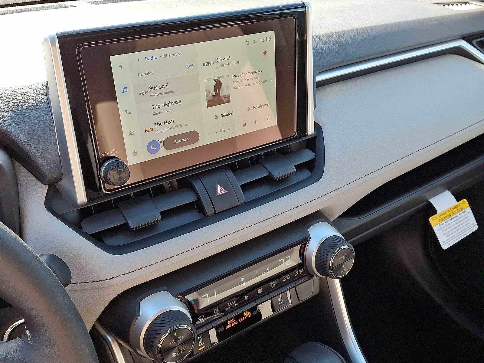 Thumbnail: 2025 Toyota RAV4 - 14