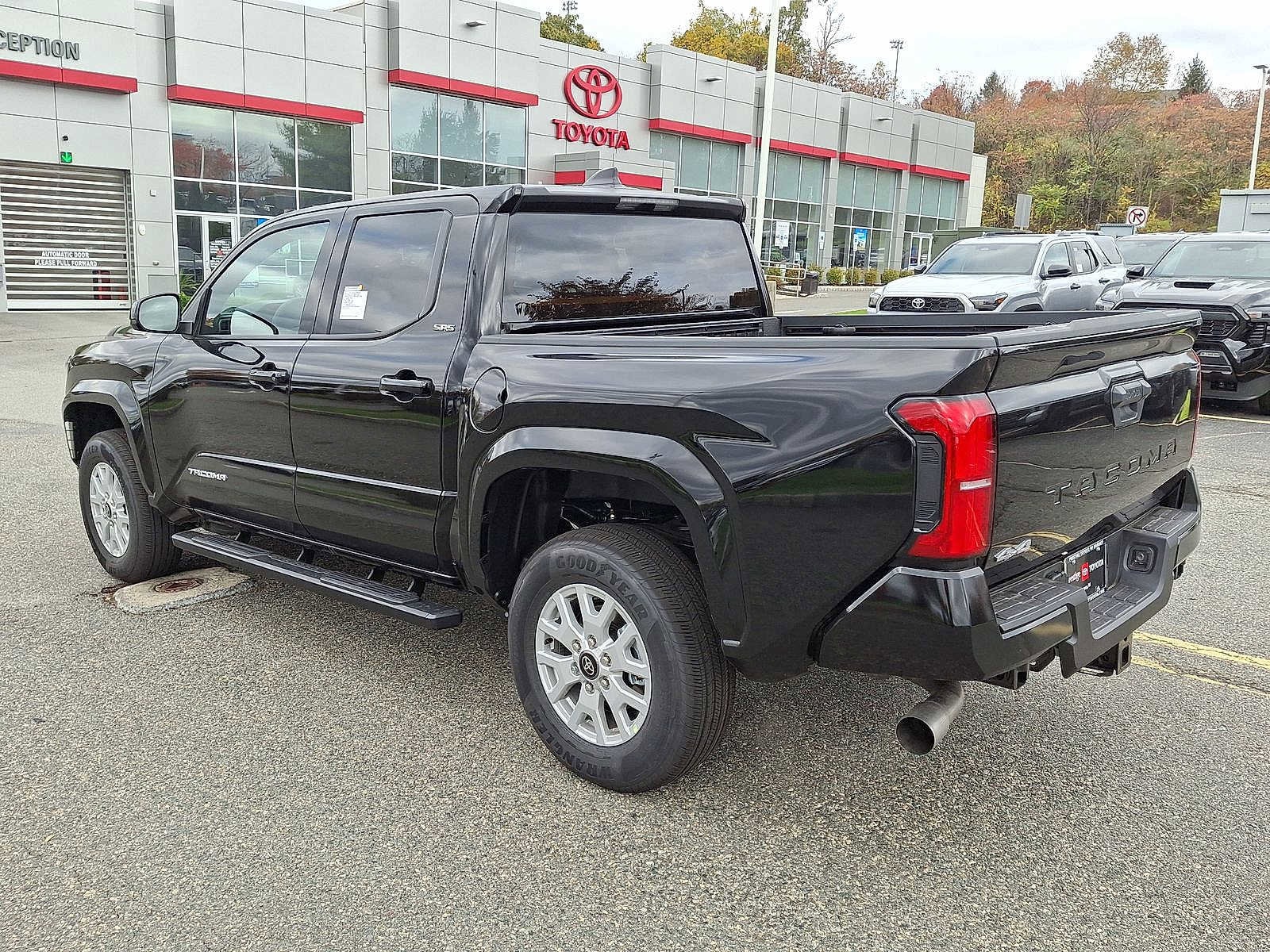 Thumbnail: 2025 Toyota Tacoma - 11