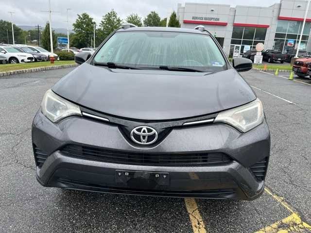 Thumbnail: 2016 Toyota RAV4 - 2