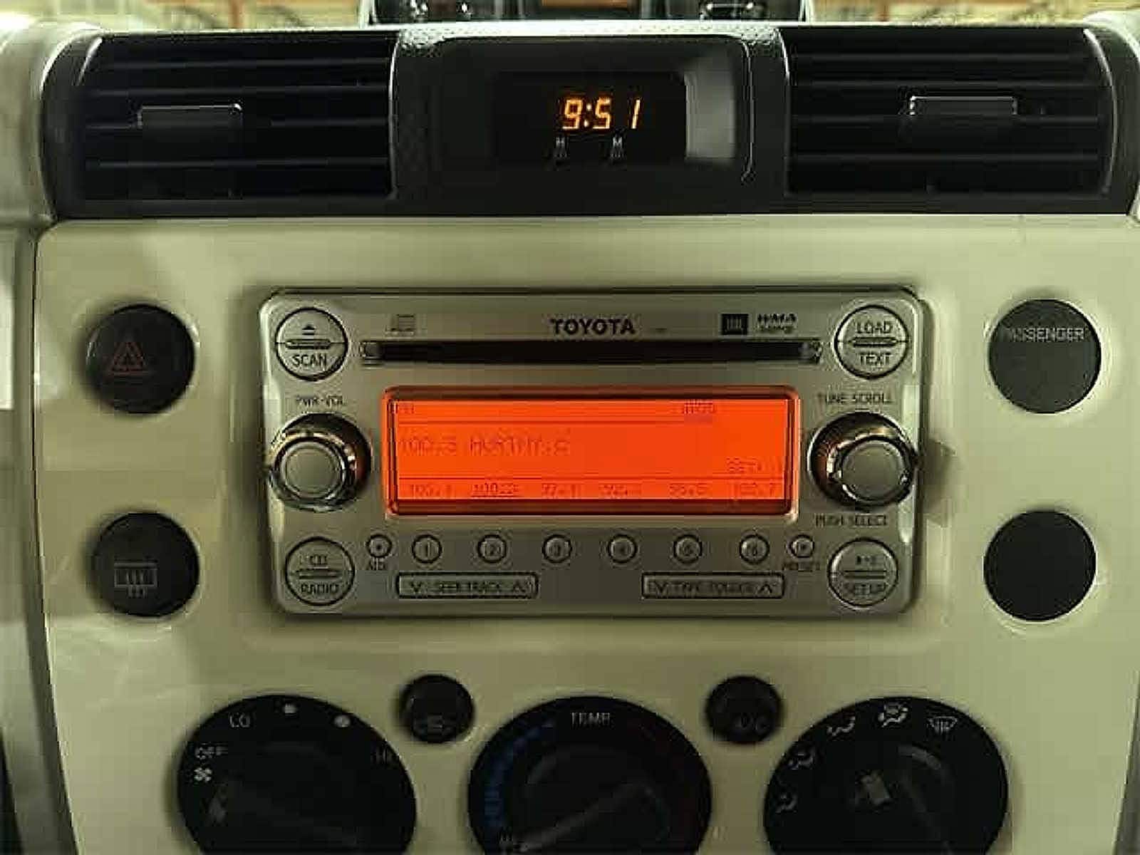 Thumbnail: 2013 Toyota FJ Cruiser - 47
