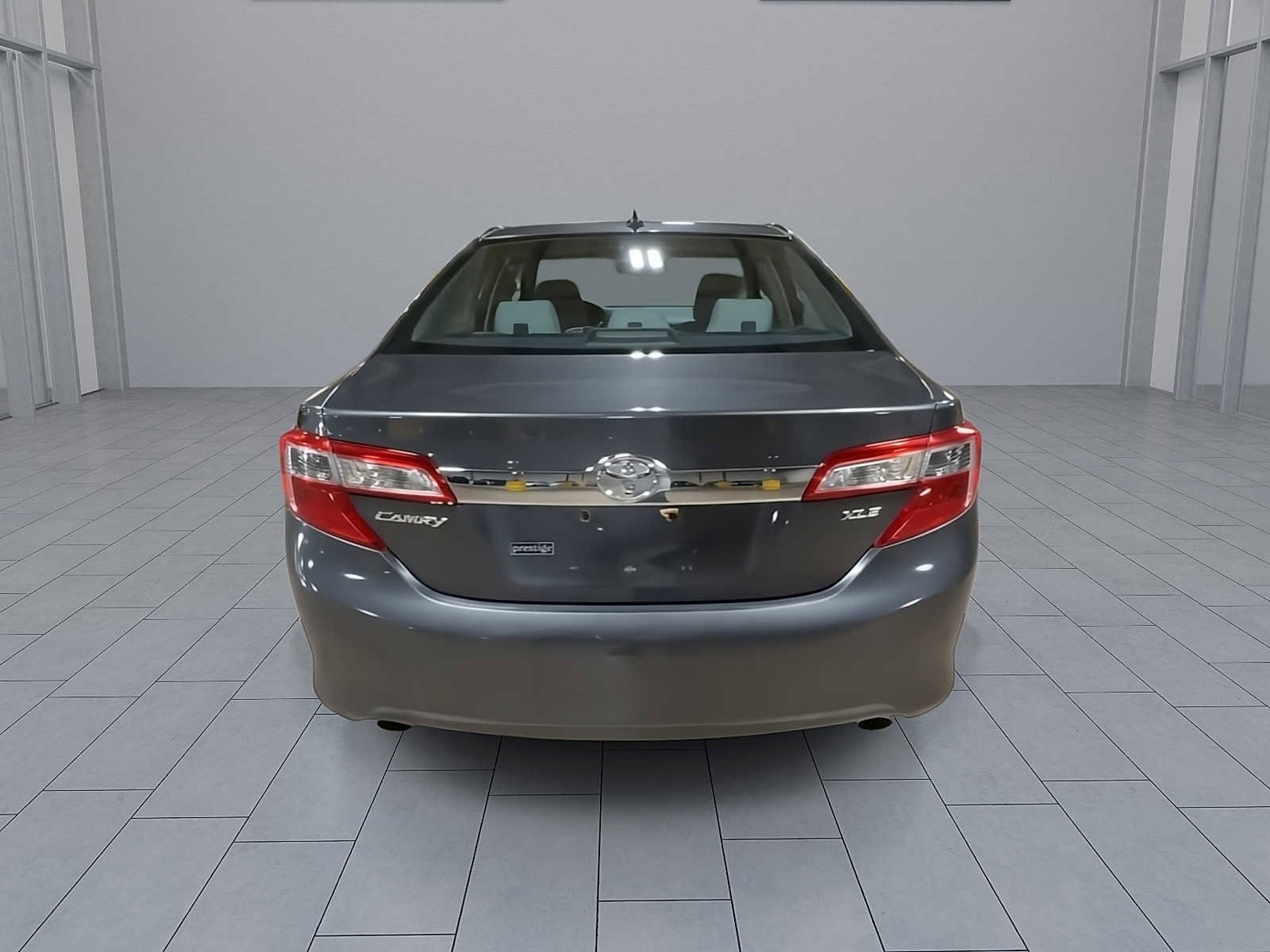 Thumbnail: 2012 Toyota Camry - 7