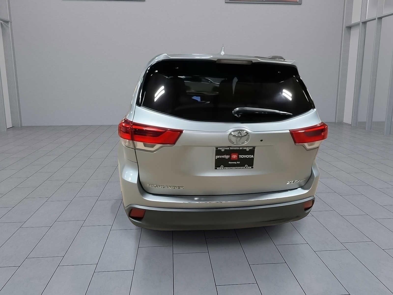 Thumbnail: 2018 Toyota Highlander - 7