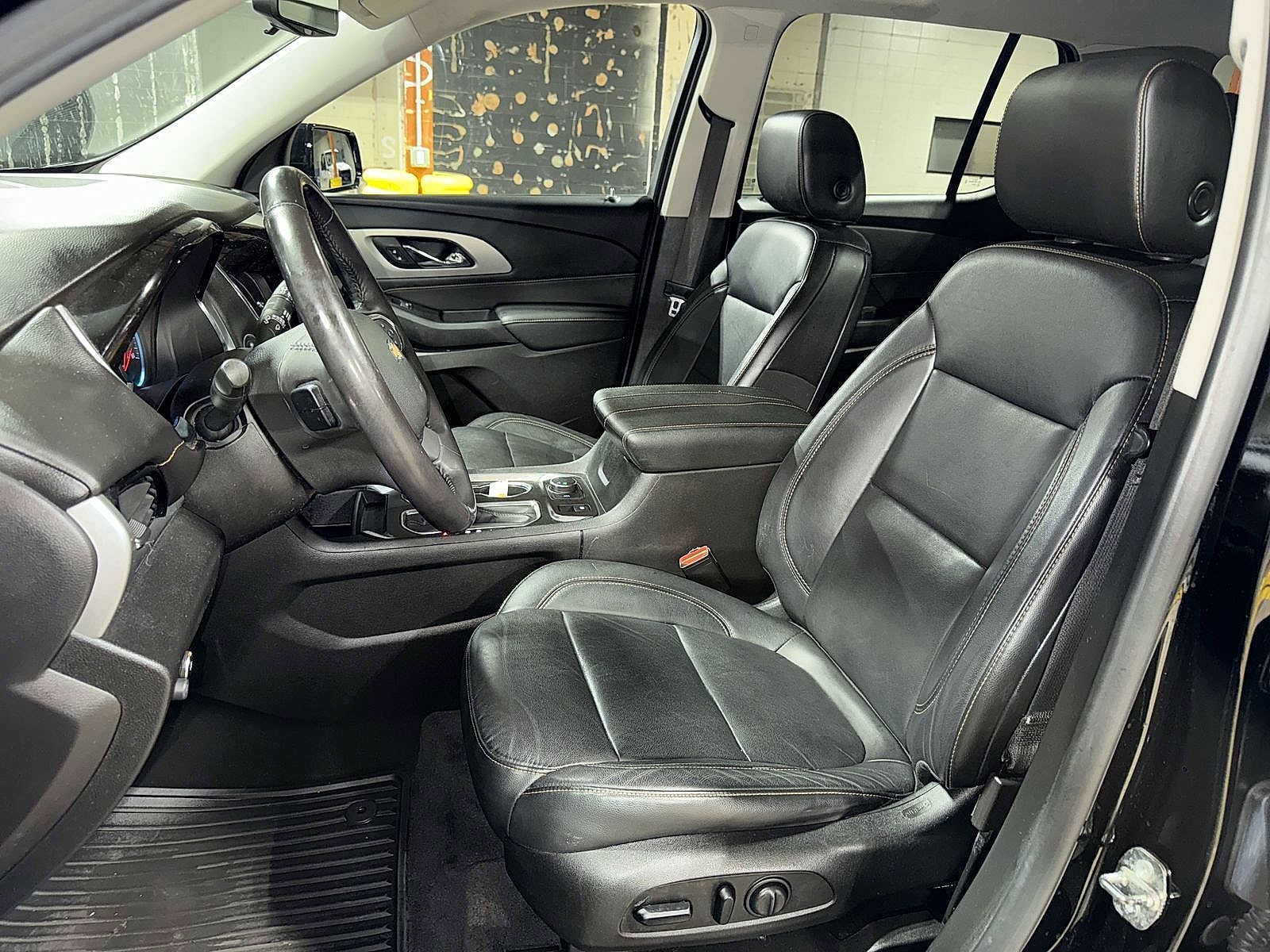 Thumbnail: 2019 Chevrolet Traverse - 15