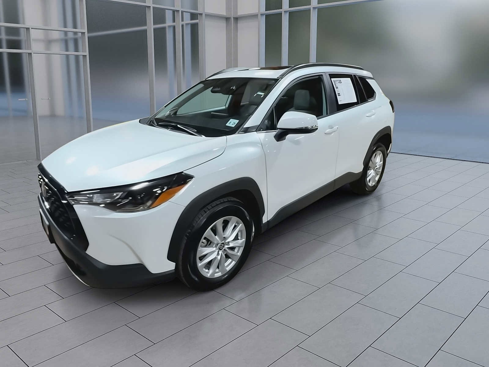 Thumbnail: 2024 Toyota Corolla Cross - 4