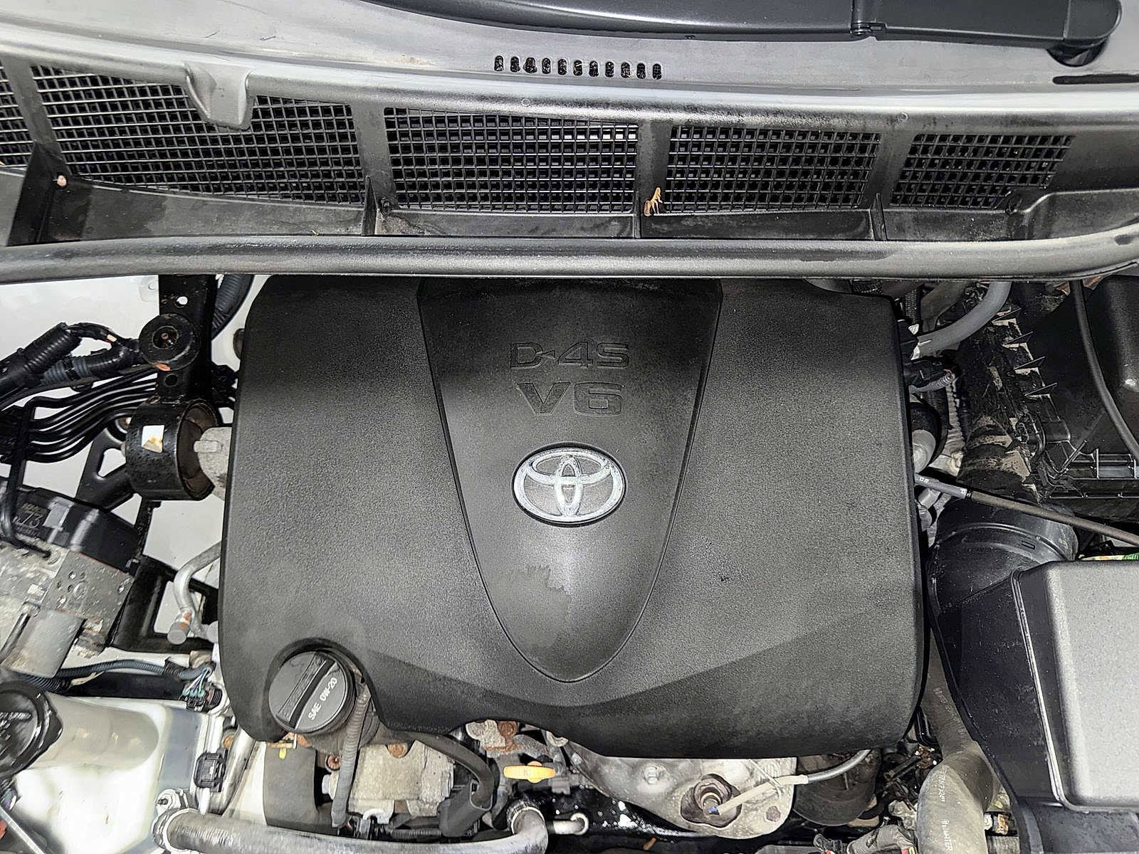 Thumbnail: 2020 Toyota Sienna - 12