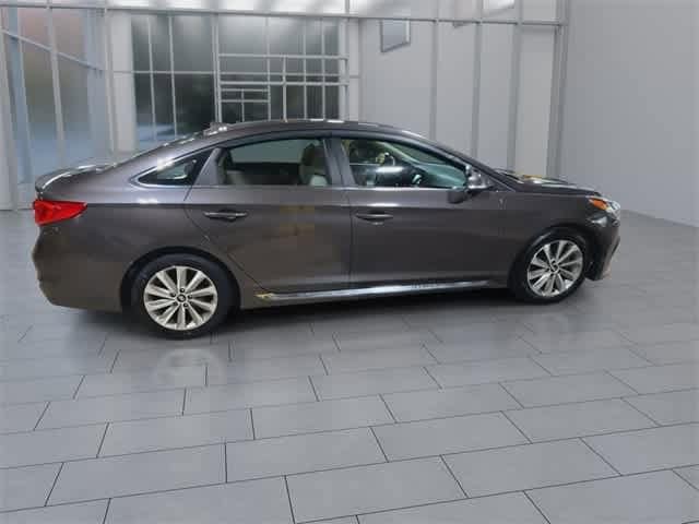 Thumbnail: 2017 Hyundai Sonata - 9