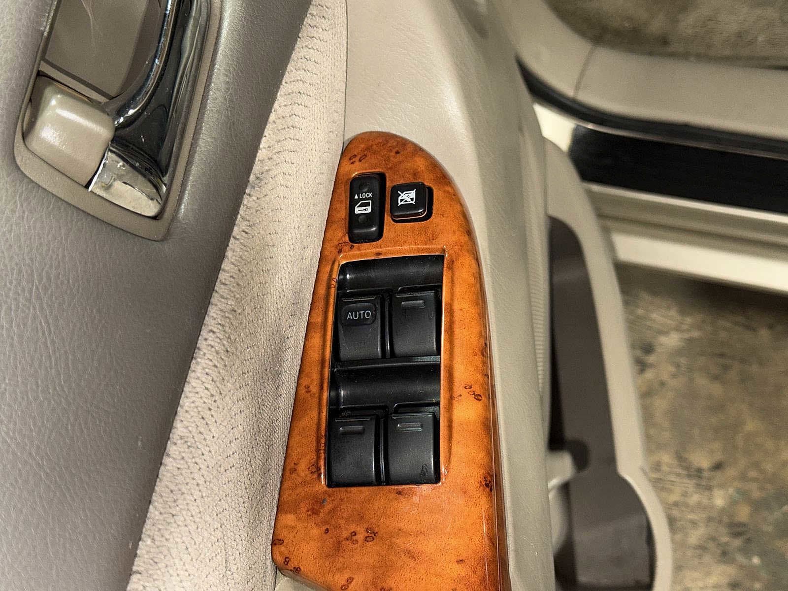 Thumbnail: 2007 Toyota Sienna - 23