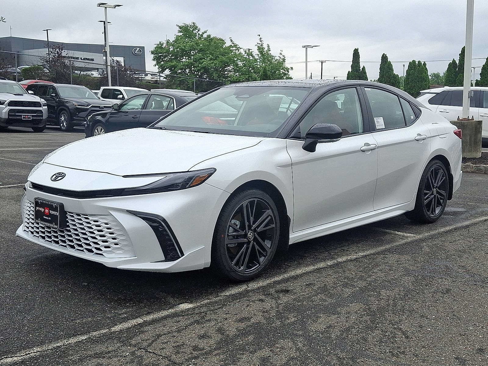 Thumbnail: 2026 Toyota Camry - 10