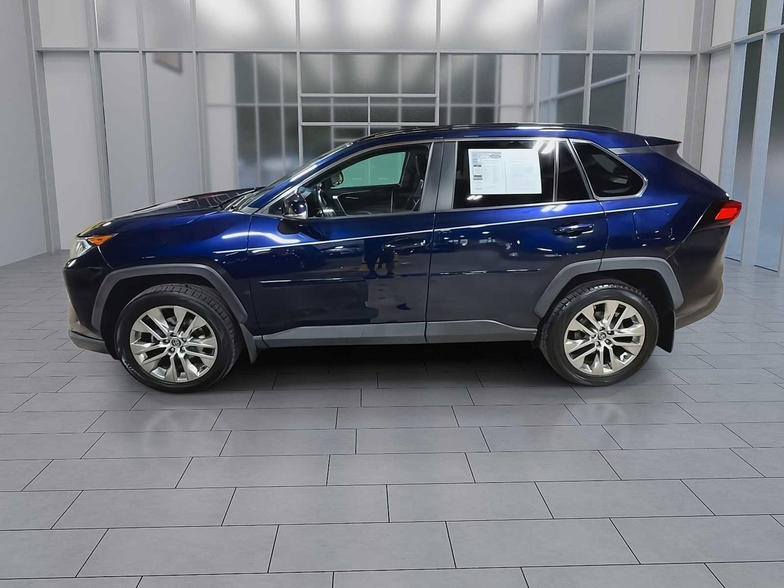 Thumbnail: 2020 Toyota RAV4 - 5