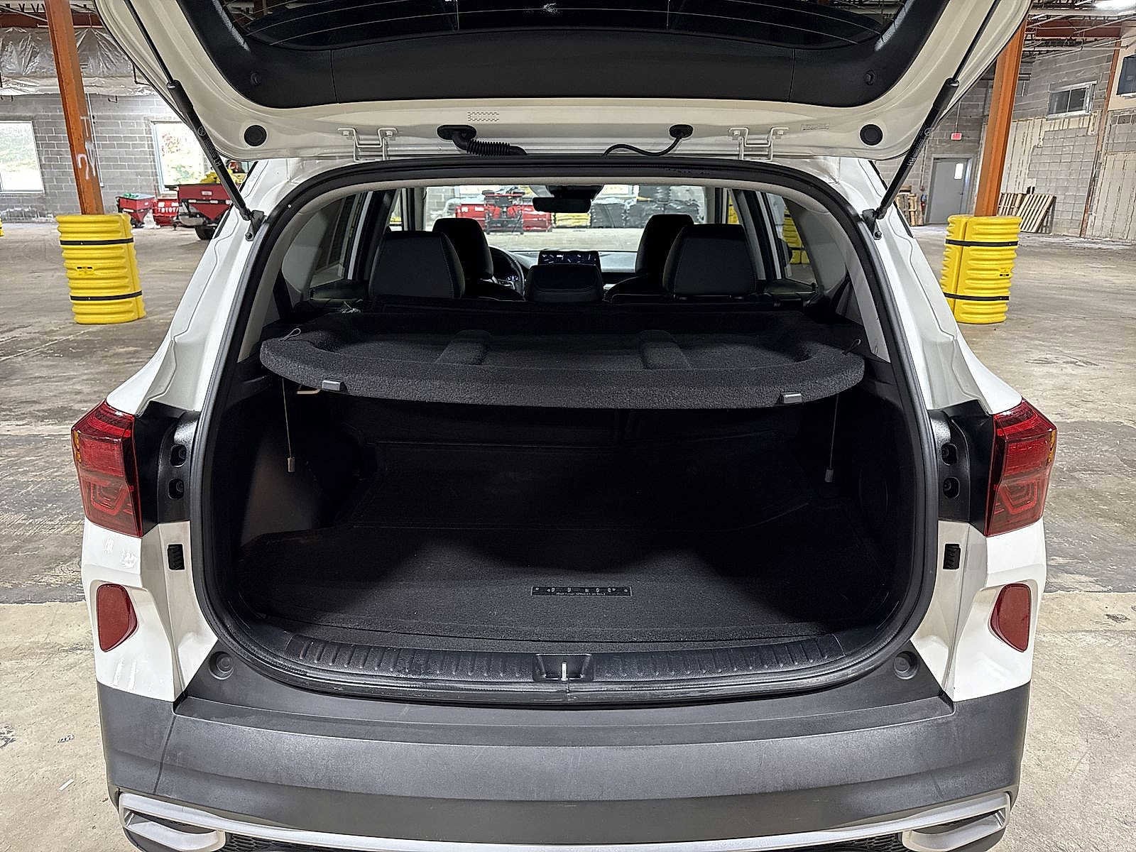 Thumbnail: 2022 Kia Seltos - 11