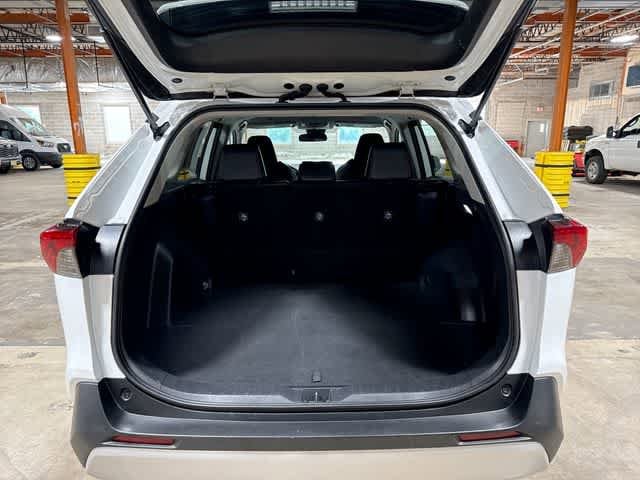 Thumbnail: 2024 Toyota RAV4 - 11
