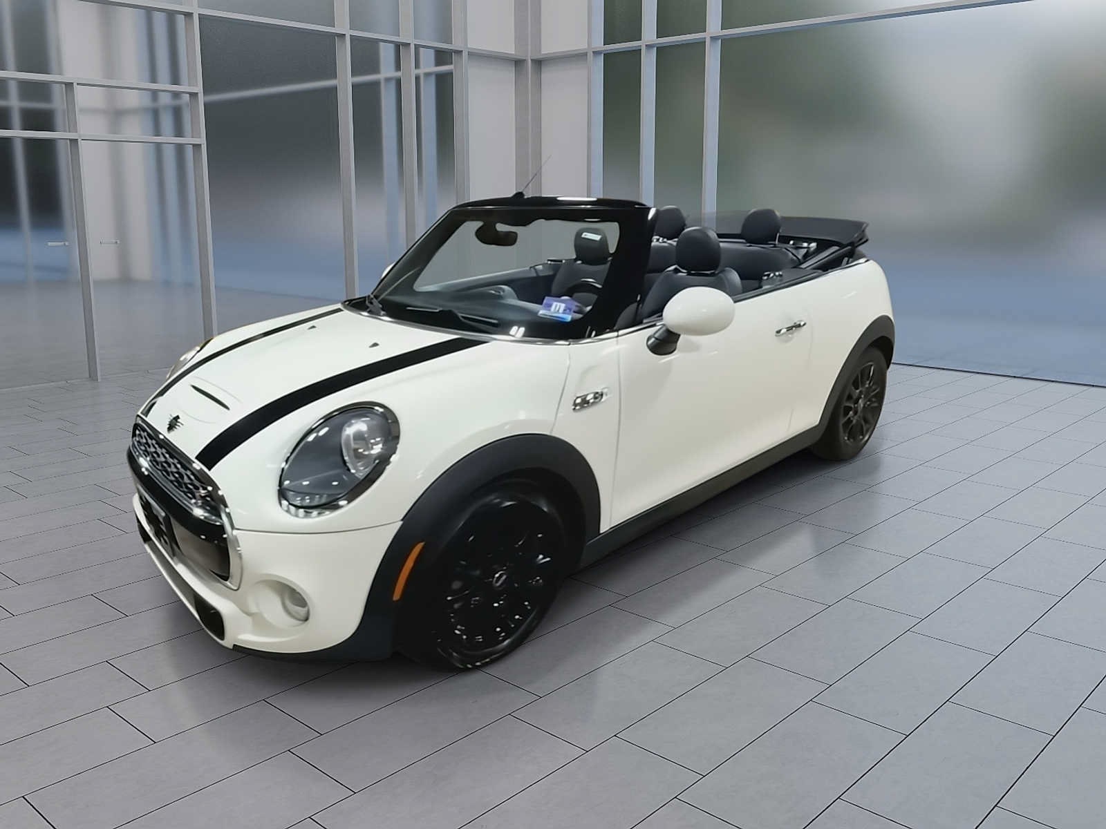 Thumbnail: 2019 MINI Cooper Convertible - 4