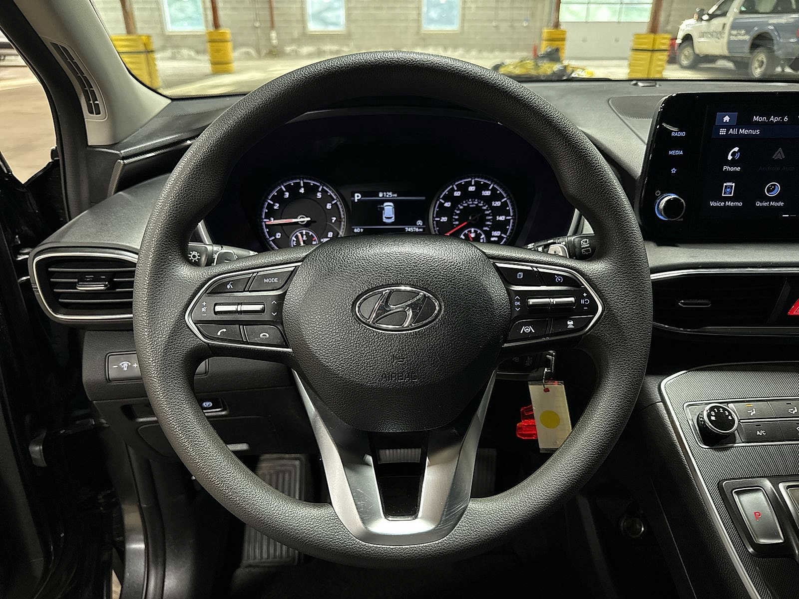 Thumbnail: 2023 Hyundai Santa Fe - 18