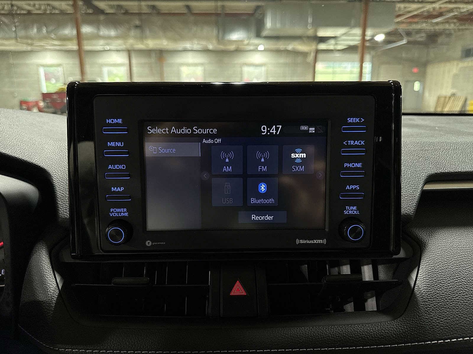 Thumbnail: 2022 Toyota RAV4 - 20