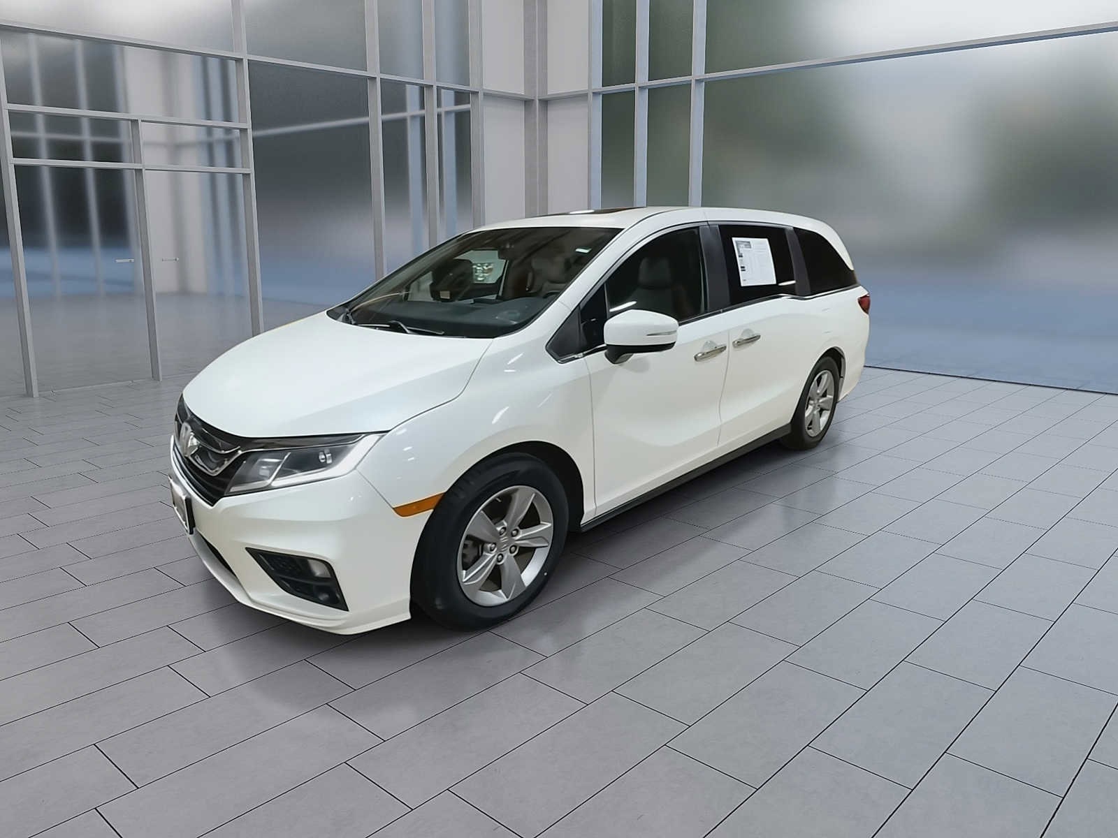 Thumbnail: 2018 Honda Odyssey - 4