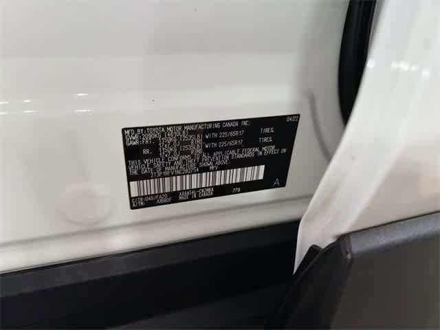 2022 Toyota RAV4 XLE 14