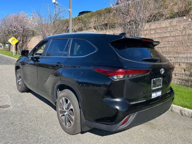 Thumbnail: 2024 Toyota Highlander - 6