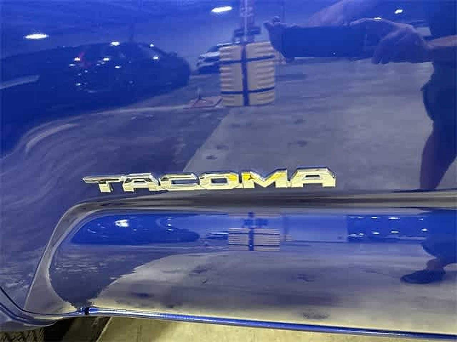Thumbnail: 2023 Toyota Tacoma - 36