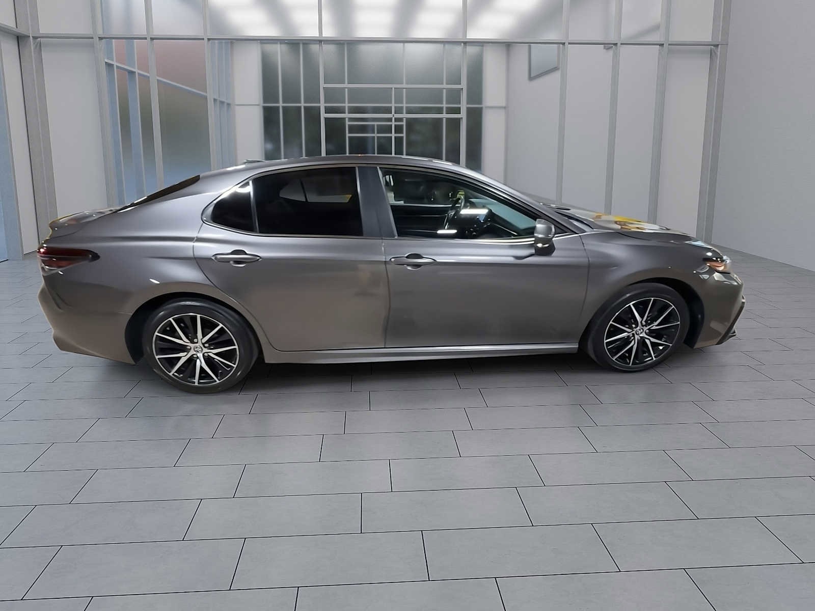 Thumbnail: 2023 Toyota Camry - 9