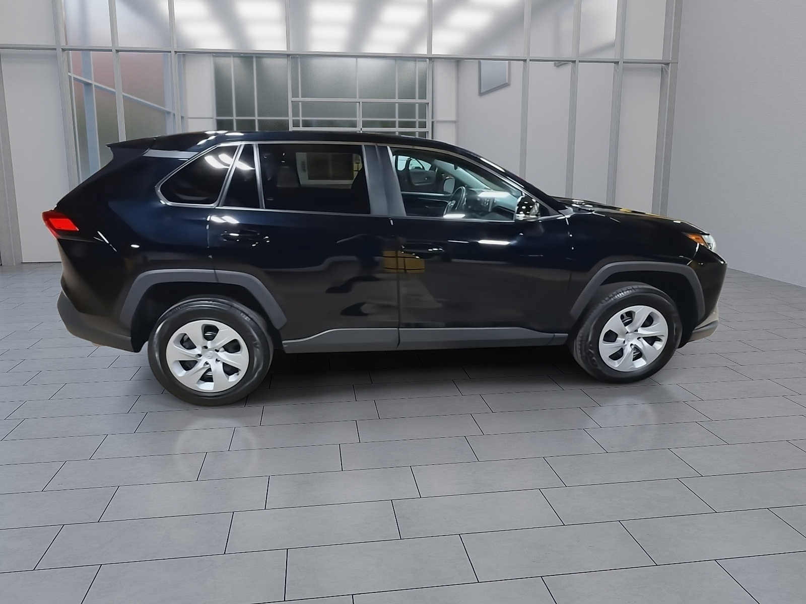 Thumbnail: 2024 Toyota RAV4 - 9