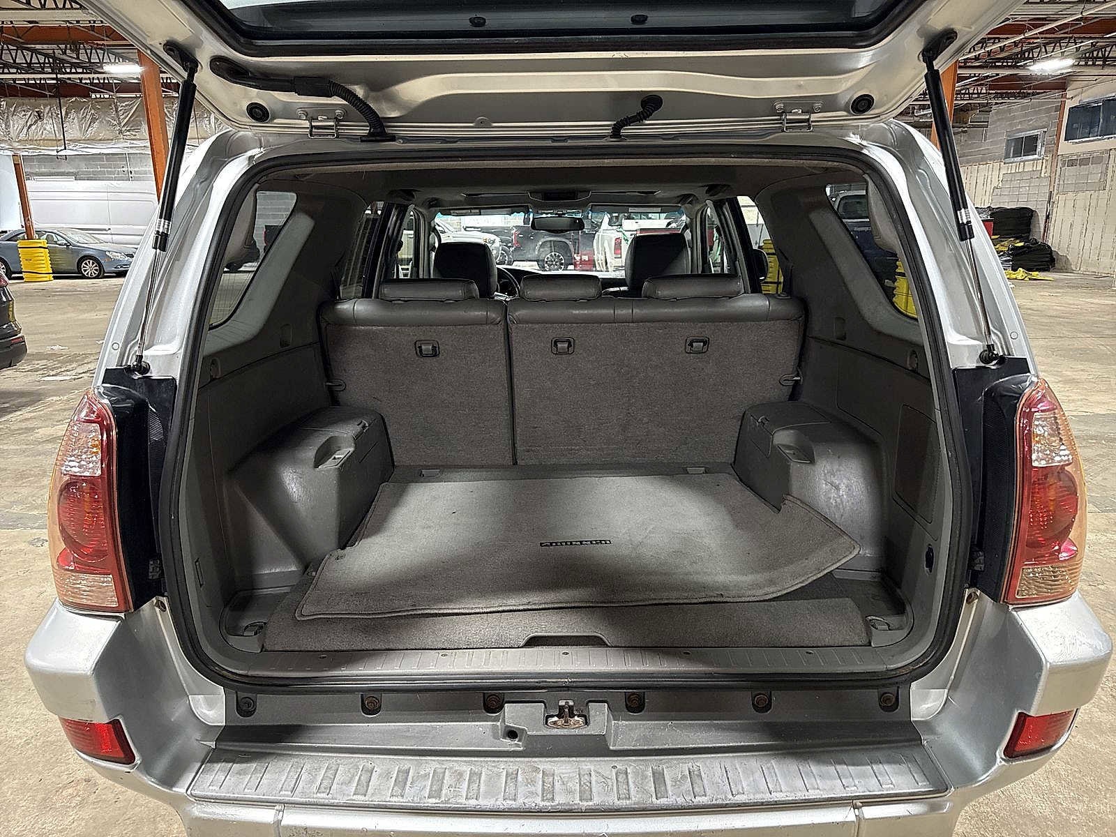 Thumbnail: 2005 Toyota 4Runner - 11