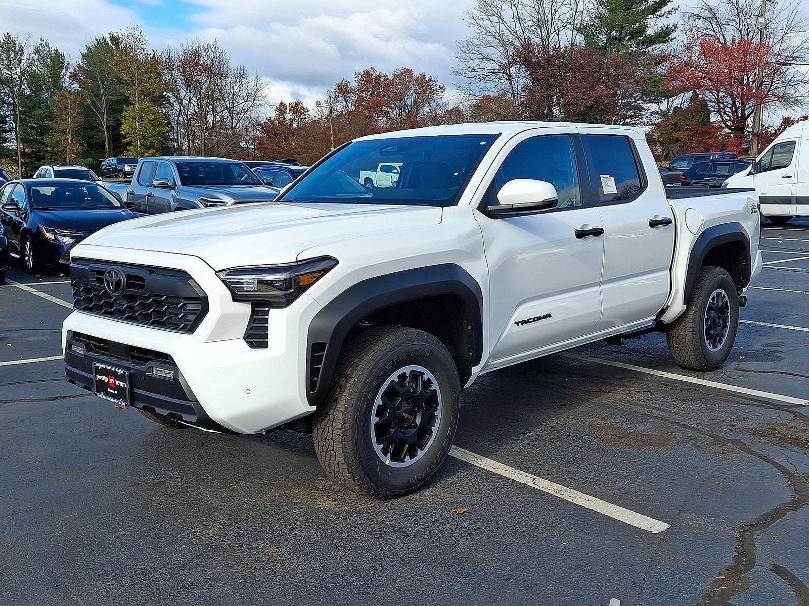 Thumbnail: 2025 Toyota Tacoma - 10