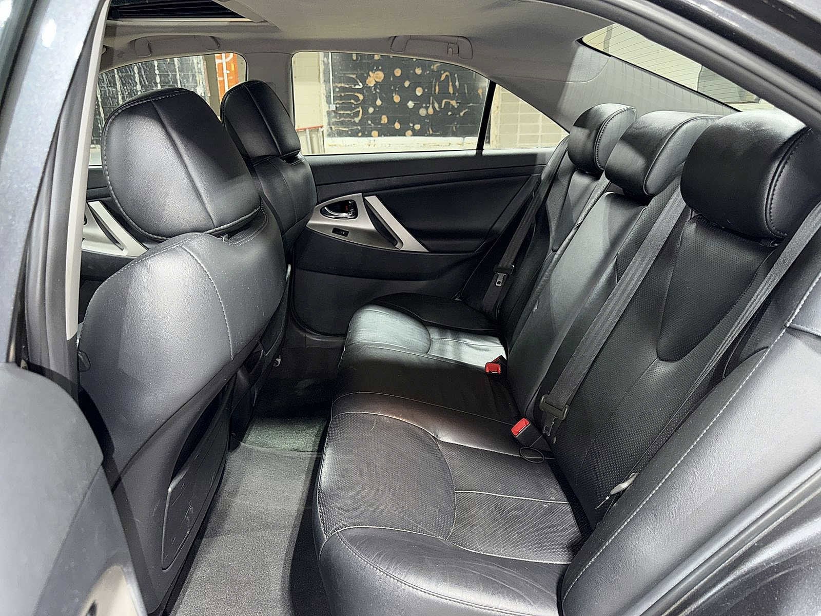 Thumbnail: 2011 Toyota Camry - 14