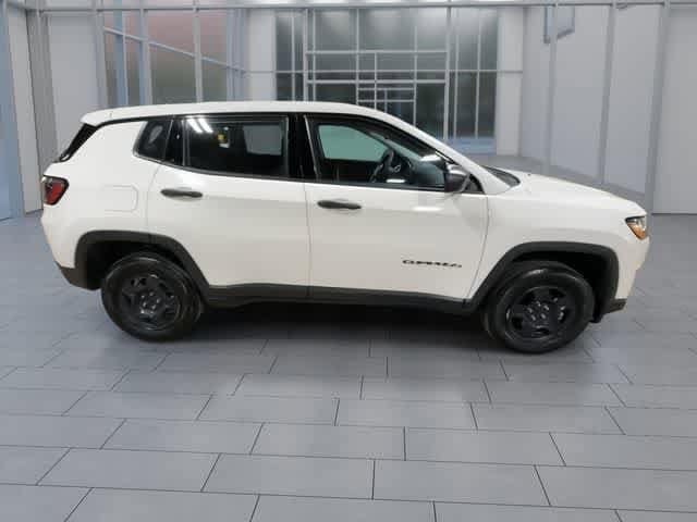 Thumbnail: 2021 Jeep Compass - 9