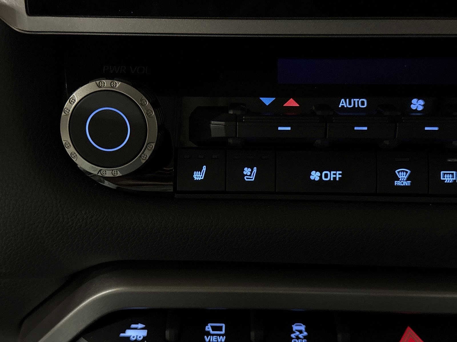 Thumbnail: 2022 Toyota Tundra - 34