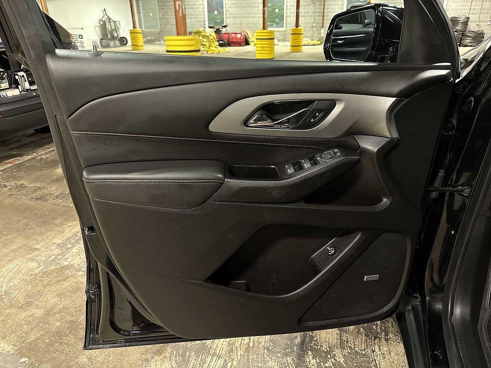 Thumbnail: 2019 Chevrolet Traverse - 30