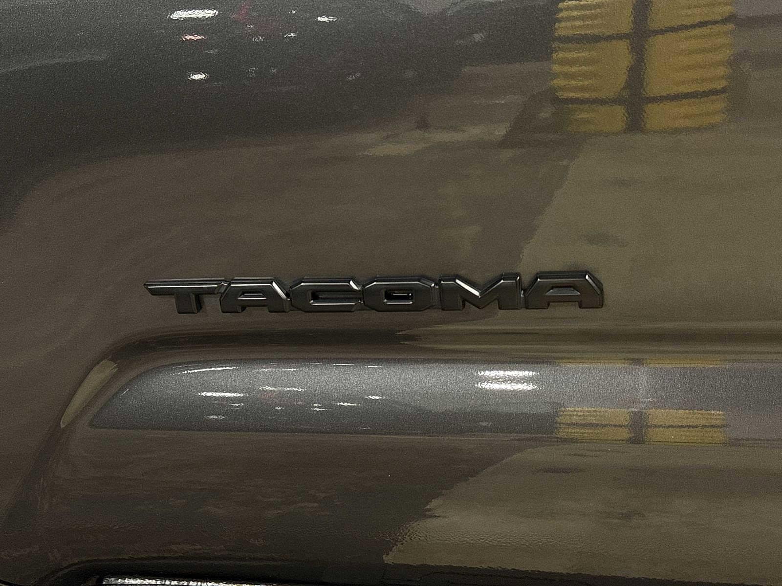 Thumbnail: 2023 Toyota Tacoma - 25