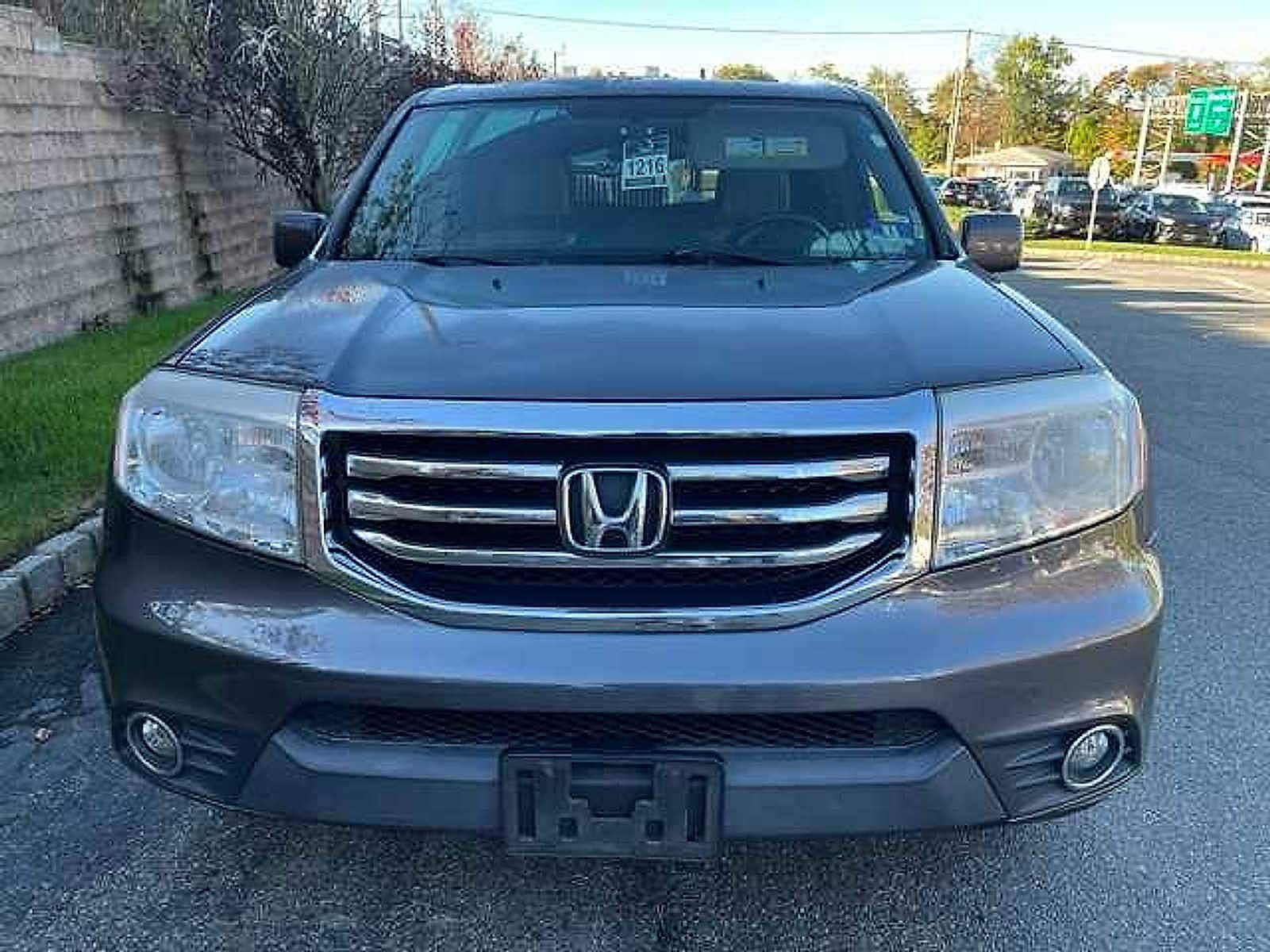 Thumbnail: 2015 Honda Pilot - 2