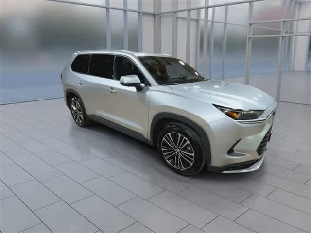 2024 Toyota Grand Highlander Platinum 2