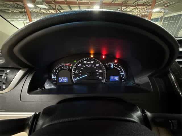 Thumbnail: 2012 Toyota Camry - 30
