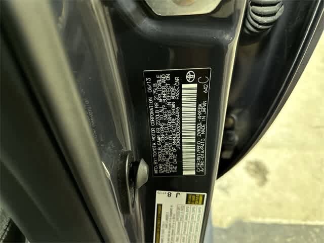 2013 Toyota Prius Two 14