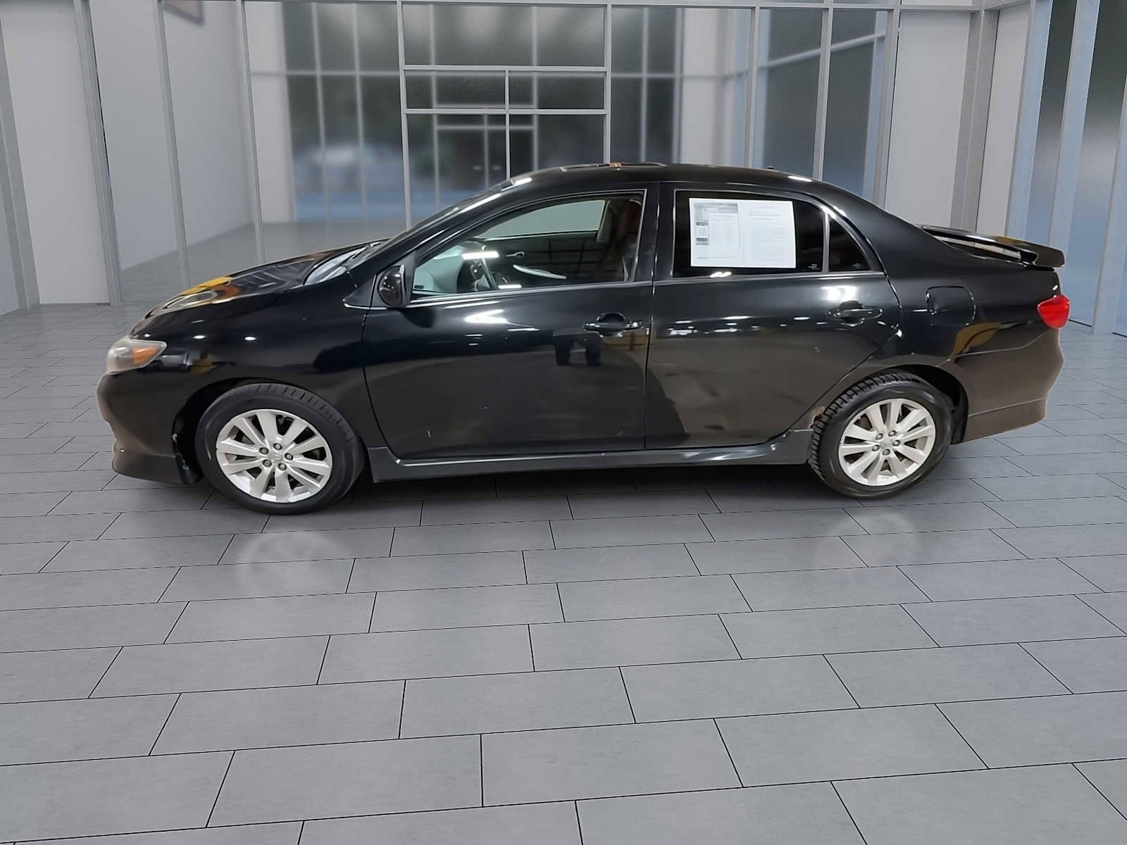 Thumbnail: 2010 Toyota Corolla - 5