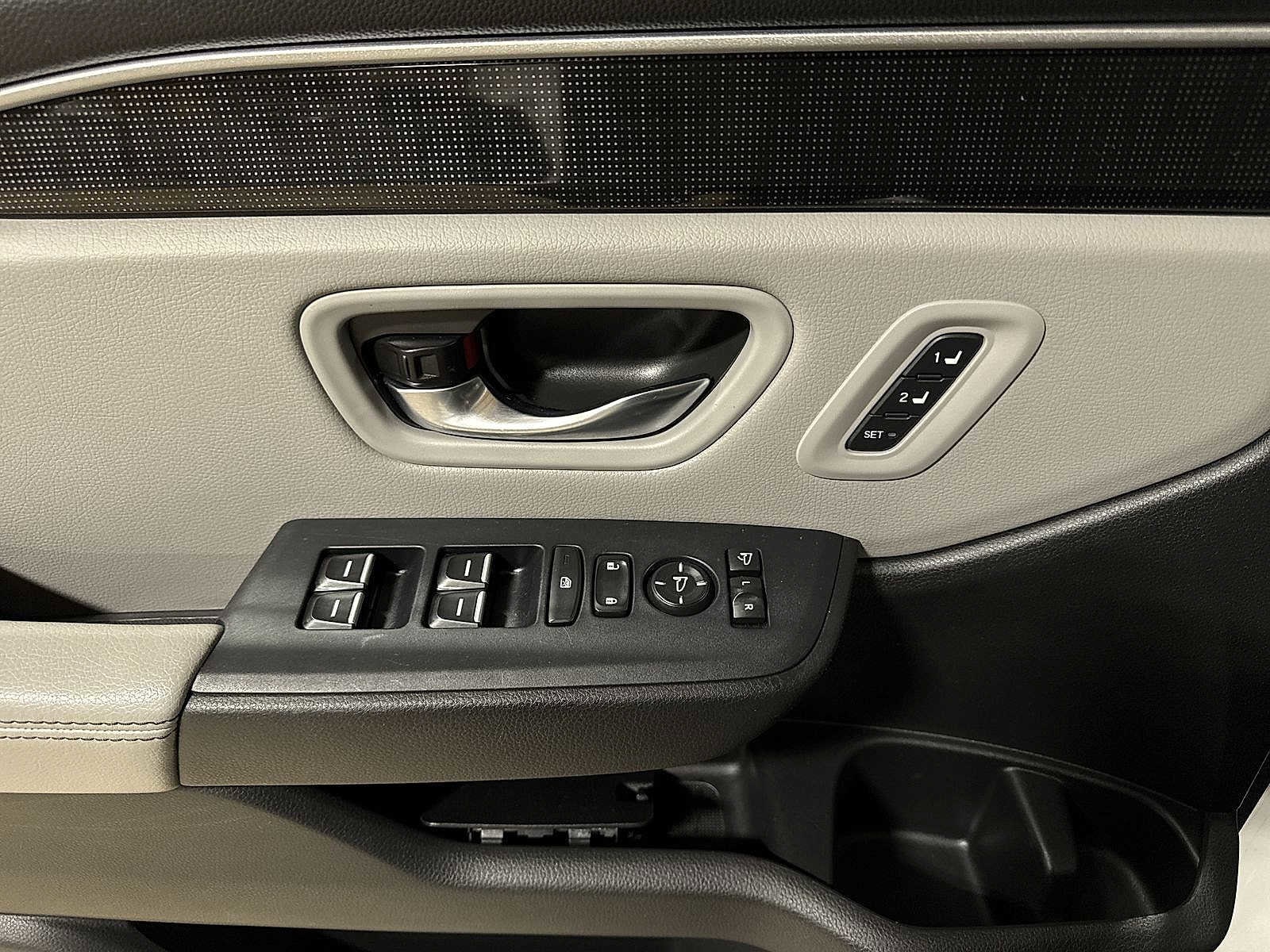 Thumbnail: 2023 Honda Pilot - 24